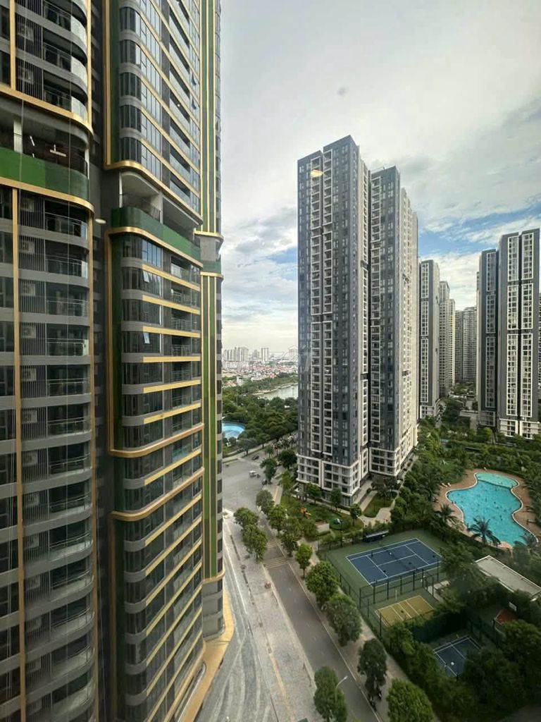Продается квартира Lumiere площадью 73,5 м² - 3 спальни - полностью меблирована - 5,7 миллиарда долларов