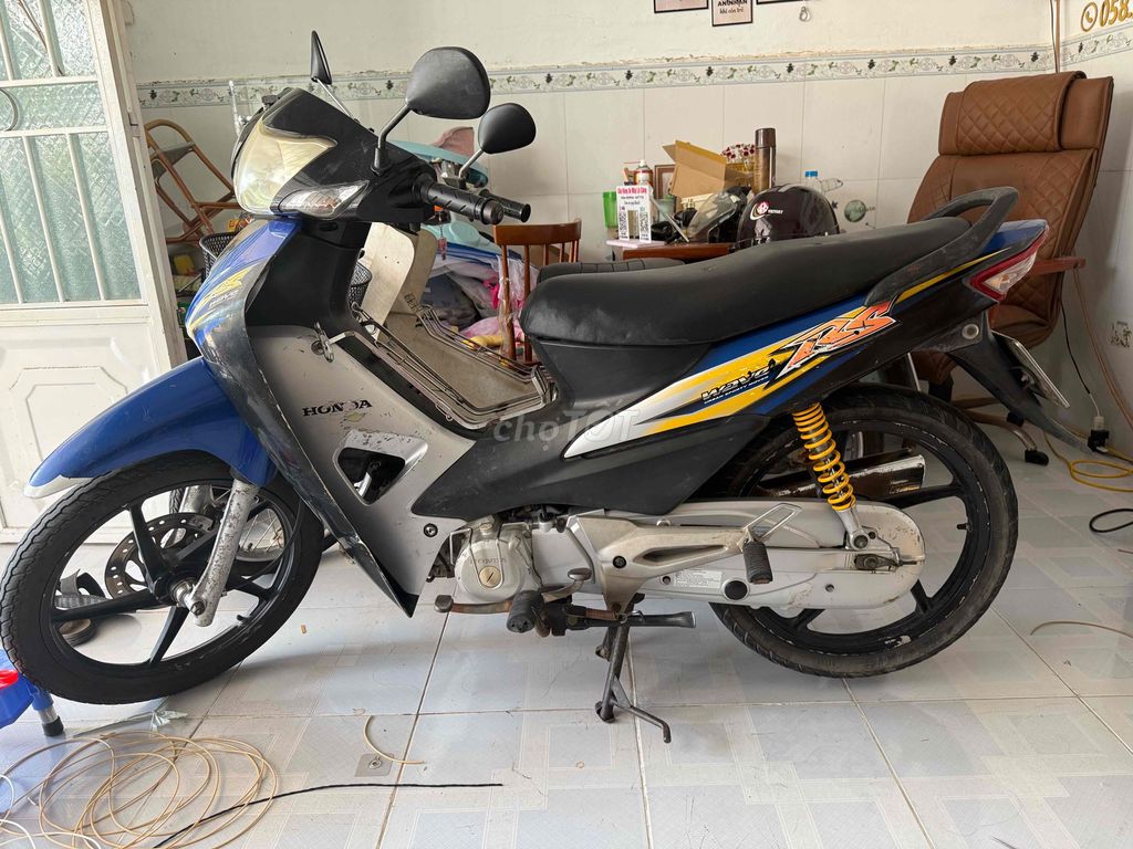 HONDA WAVE RS 100cc. mặt nạ 2 tầng. cục máy zin. Mua bán Xe máy tại Thành phố Vĩnh Long Vĩnh Long được đăng bởi Lê Công hình 2