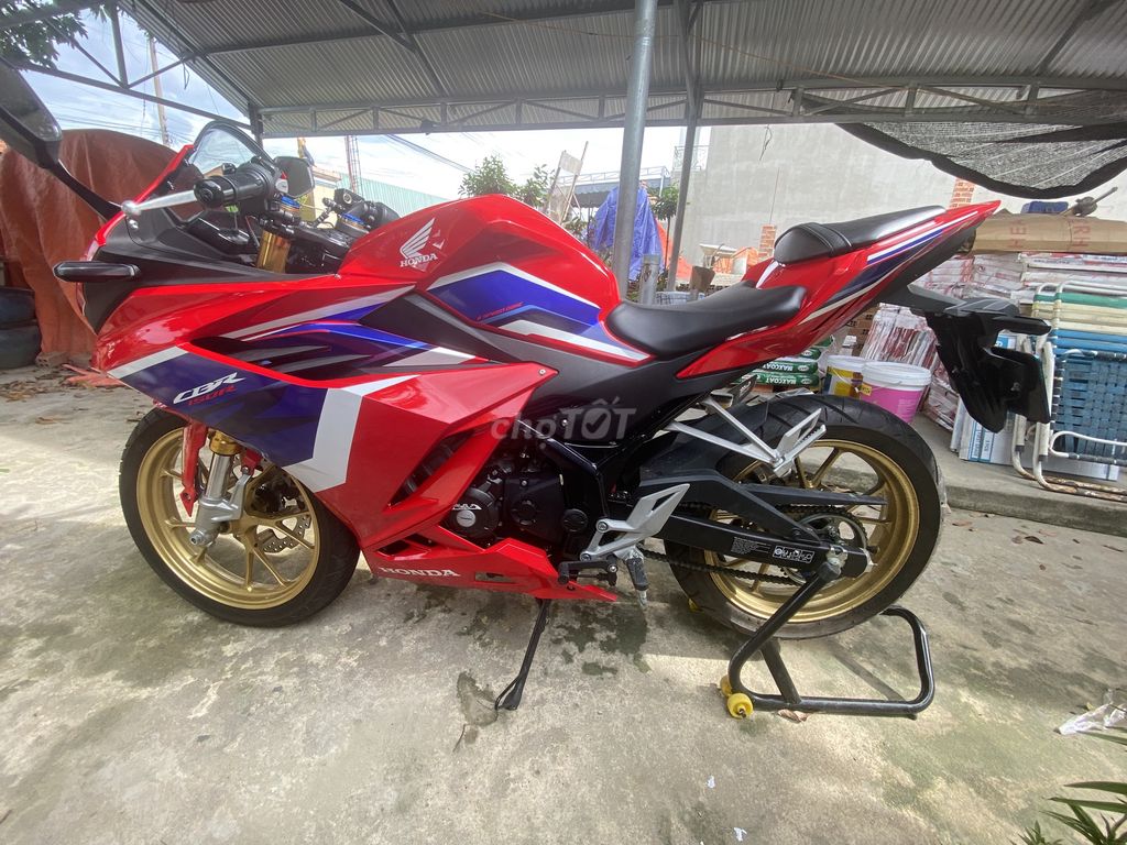 Cần ra ik e cbr150r. Mua bán Xe máy tại Huyện Hòa Thành Tây Ninh được đăng bởi Toại Nguyễn hình 1