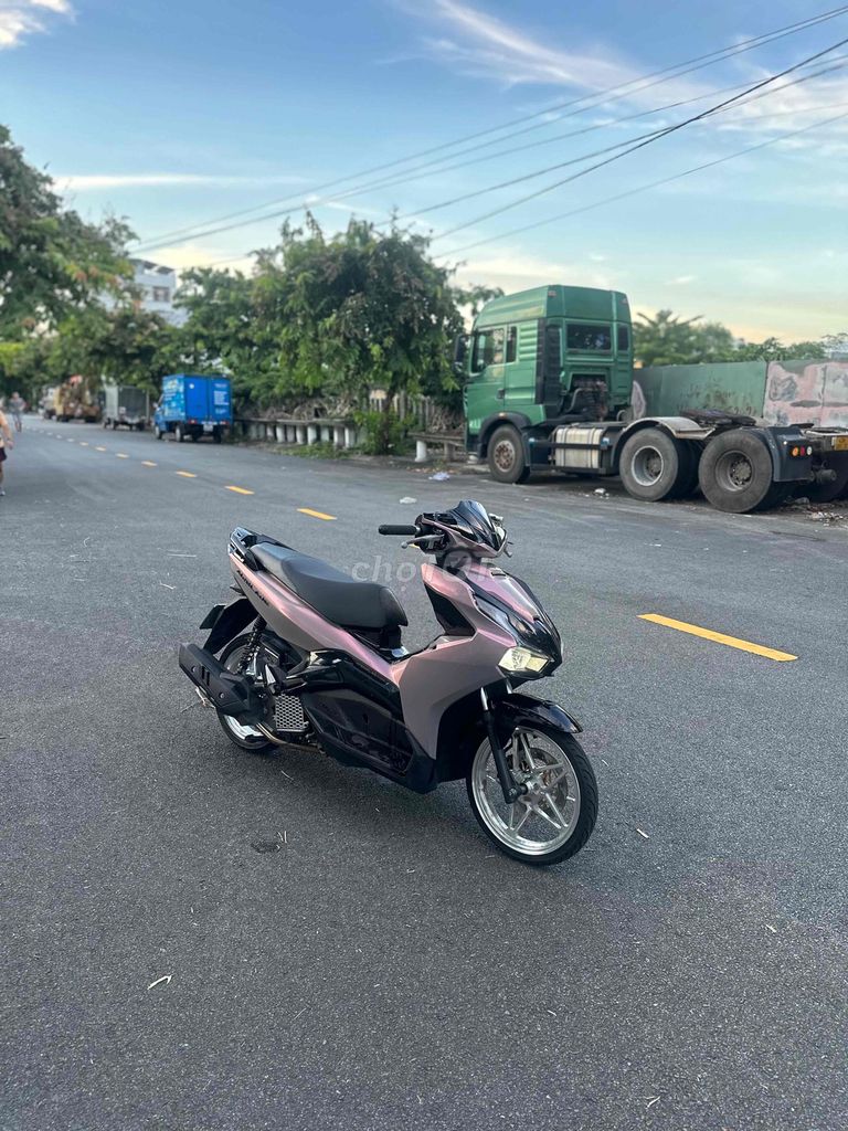 Honda Air Blade 2 van Hồng tím. Mua bán Xe máy tại Quận Thanh Khê Đà Nẵng được đăng bởi Ku Tý hình 4