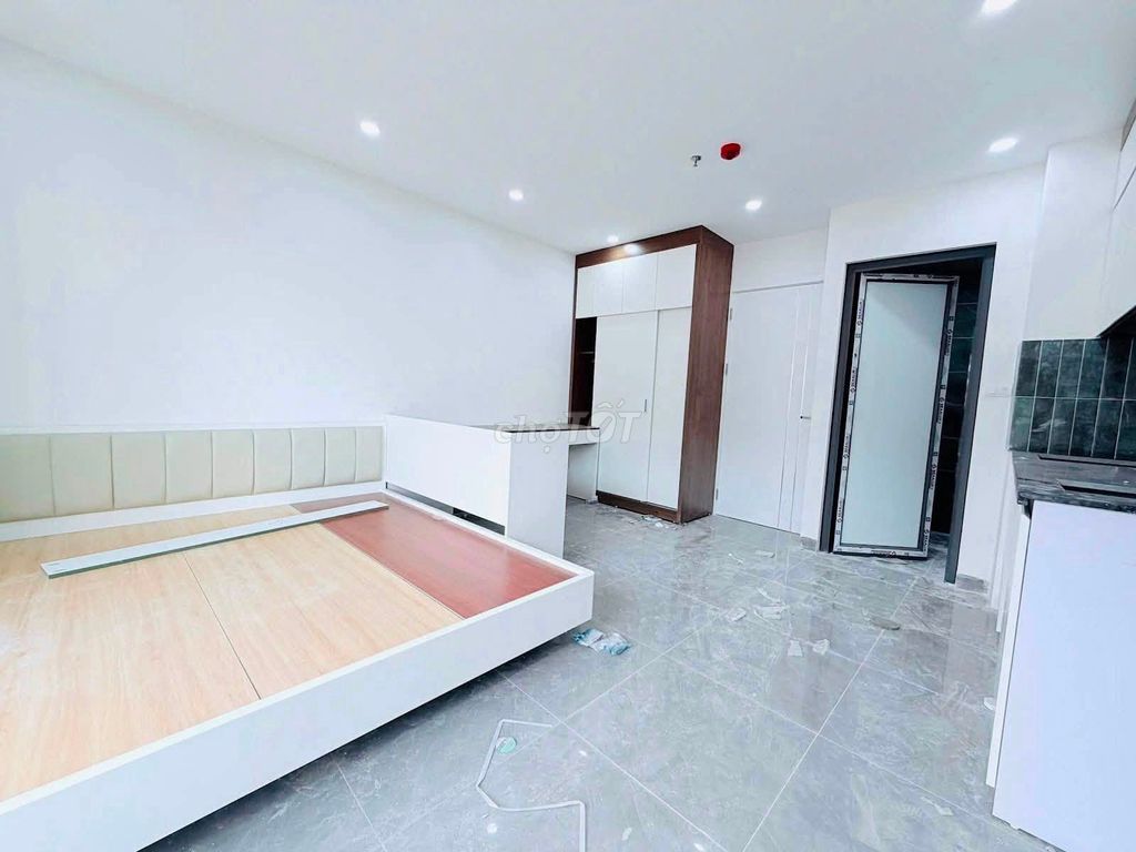 Комната 30м2 в Зяпбат, Хоангмай, полная мебель, лифт