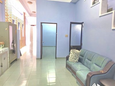 Ngay CĐ Công Thương - Nhà 2 Tầng HXH 85m² Giá 6.6 Tỷ - KHU SINH VIÊN