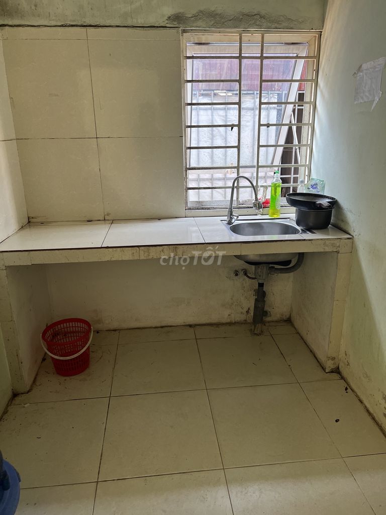 Cho nữ thuê phòng ở ngõ 45 phố Cự lộc gần Royal city (ở t4 , chung chủ. Cho thuê phòng trọ tại Quận Thanh Xuân Hà Nội được đăng bởi Cô Hương hình 2