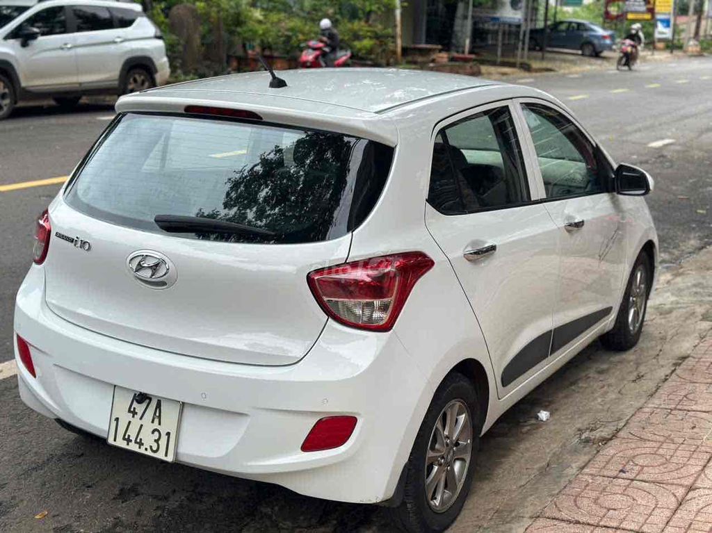 Hyundai Grand i10 2015 Grand 1.0 AT - 60000 km. Mua bán Ô tô tại Thành phố Buôn Ma Thuột Đắk Lắk được đăng bởi Ngô quốc Việt  hình 5
