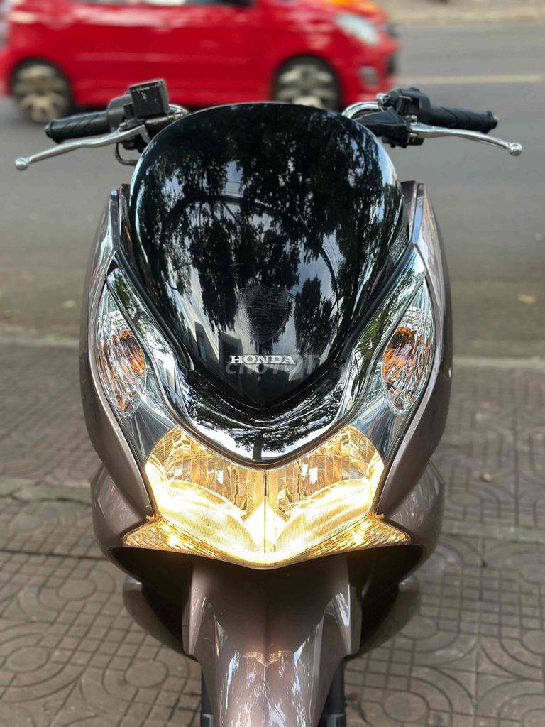 Pcx 2012 125cc. Mua bán Xe máy tại Thành phố Pleiku Gia Lai được đăng bởi Xe Máy Nguyễn Vũ Gialai hình 9