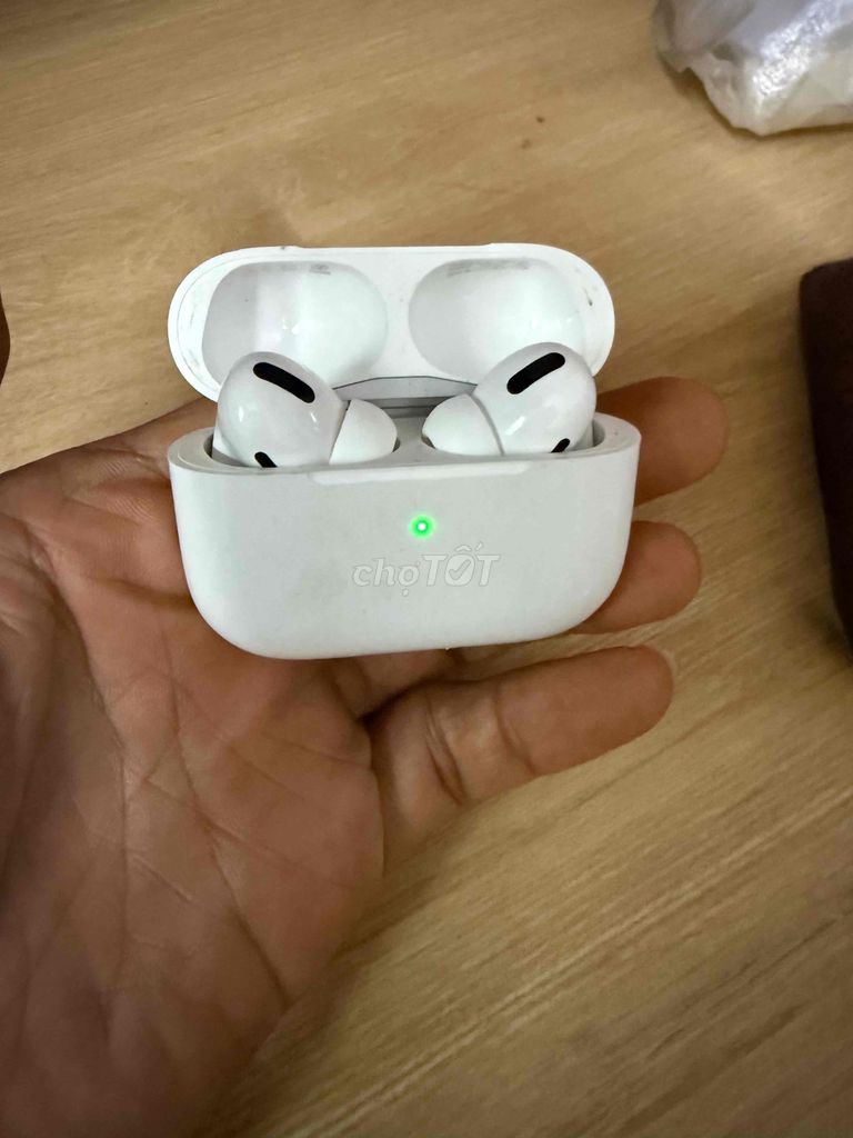 Tai nghe Apple AirPods Pro A2190 chính hãng. Mua bán Tivi, Âm thanh tại Quận Liên Chiểu Đà Nẵng được đăng bởi Trung Trần hình 1