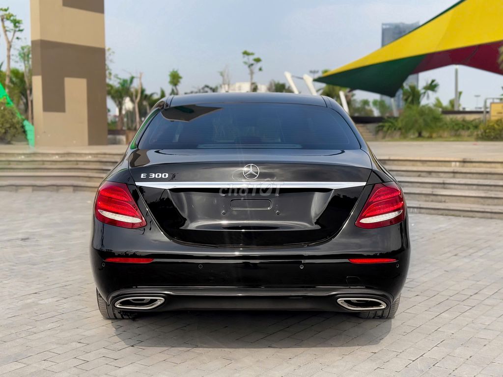 Mercedes Benz E Class 2019 E200 Sport - 60000 km. Mua bán Ô tô tại Quận Long Biên Hà Nội được đăng bởi Đỗ Nhật Tiến  hình 2