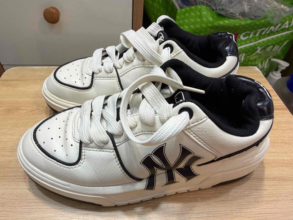 Giày thể thao MLB Trắng 38 Đã sử dụng. Mua bán Giày dép tại Quận 5 Tp Hồ Chí Minh được đăng bởi T Toàn hình 1