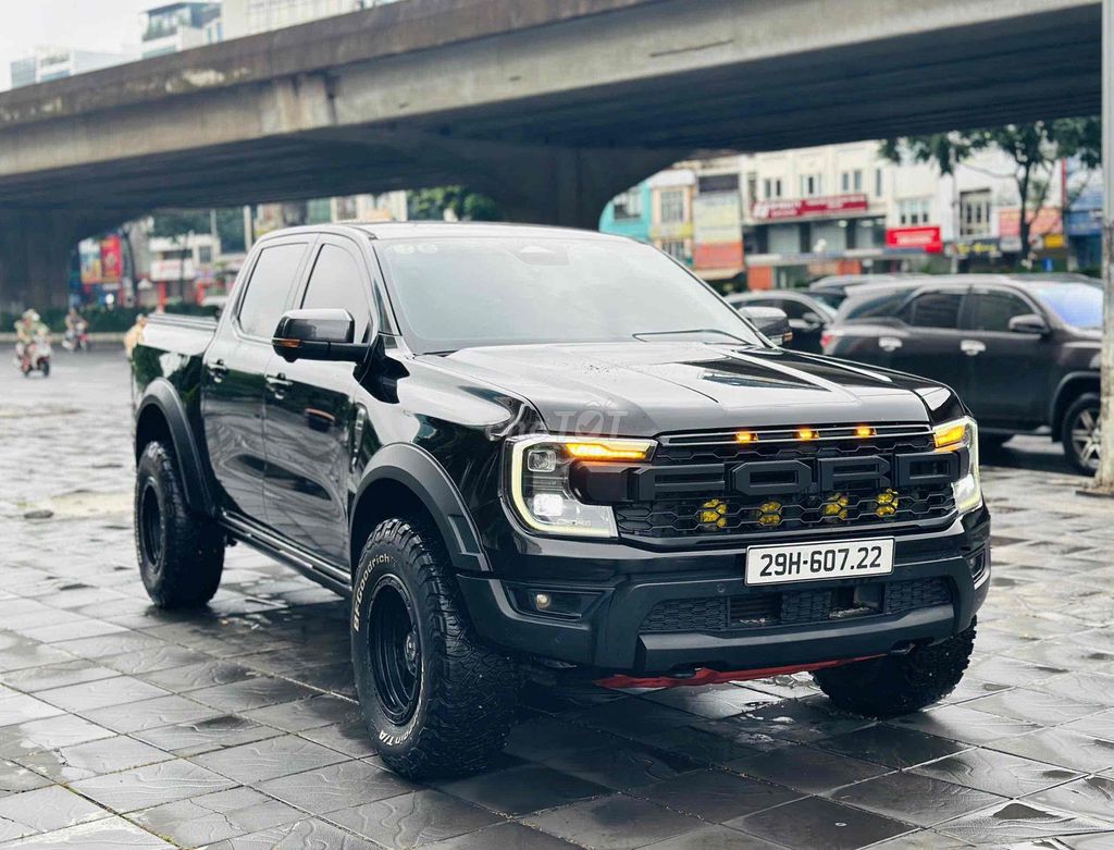 Ford Ranger Wildtrak, 5 мест, авто, дизель, черный