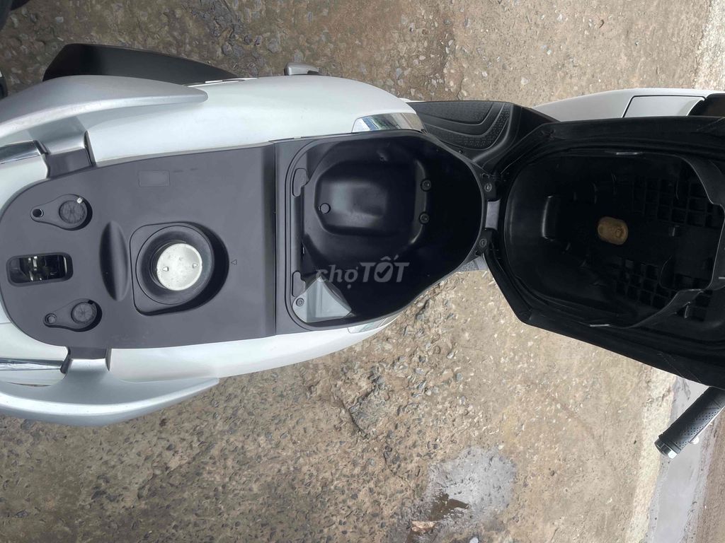 Honda SH Mode 2023 CBS Trắng 24000 km. Mua bán Xe máy tại Quận Bình Thuỷ Cần Thơ được đăng bởi Cửa hàng xe máy Minh Triều hình 10