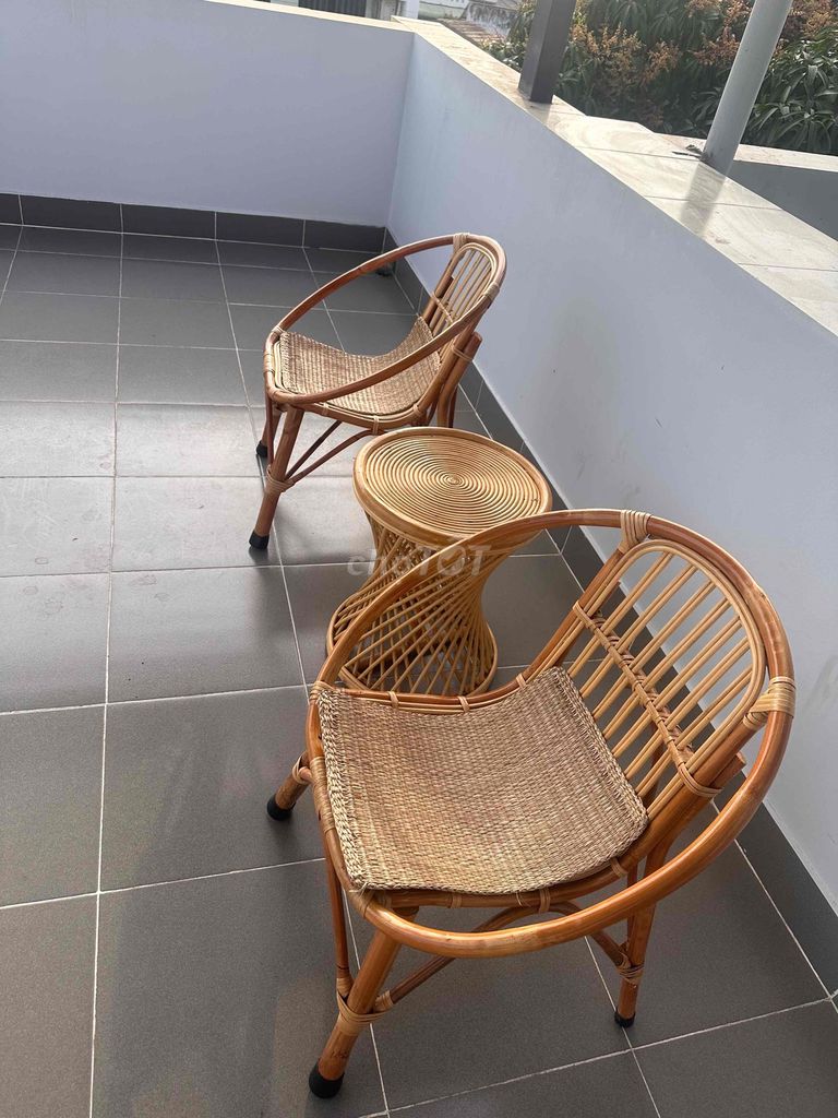 Bộ bàn ghế mây tre đan Nâu mua về hơn 2 củ mà ít d. Mua bán Bàn ghế tại Thành phố Vũng Tàu Bà Rịa - Vũng Tàu được đăng bởi suboy hình 1
