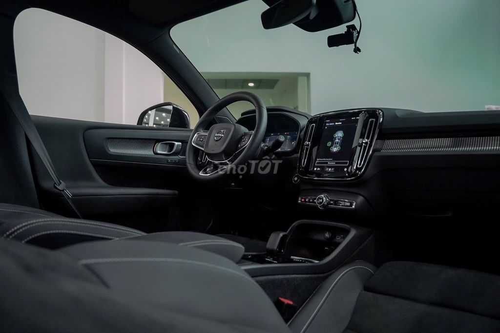 🔺Volvo XC40 Ultimate B5 AWD Model 2025 như mới. Mua bán Ô tô tại Quận 7 Tp Hồ Chí Minh được đăng bởi Tung hình 6