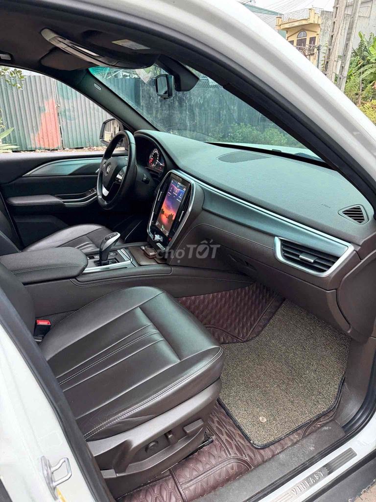 Vinfast Lux SA 2021 Premium 110.000km. Mua bán Ô tô tại Quận Thanh Xuân Hà Nội được đăng bởi Trần Quang Huy hình 2