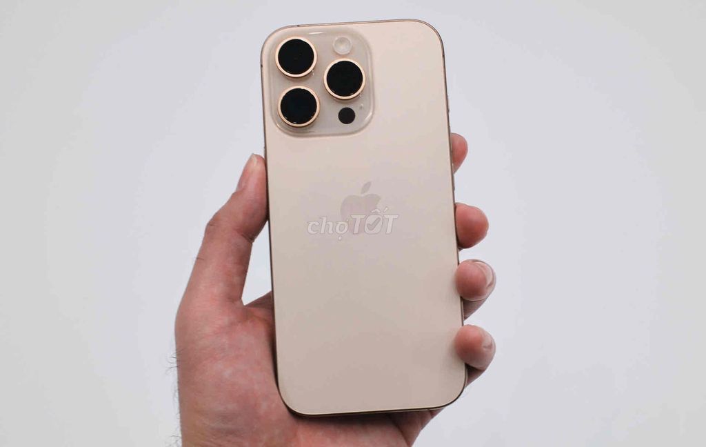 Apple iPhone 16 Pro Max 256GB Vàng. Mua bán Điện thoại tại Huyện Bình Chánh Tp Hồ Chí Minh được đăng bởi Yang Hanah hình 1