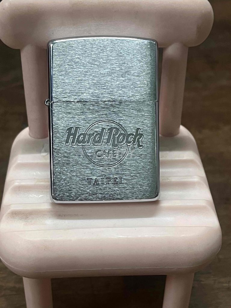 Zippo la mã D-XIII sản xuất tháng 4 năm 1997