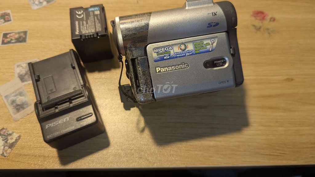 Máy quay phim Panasonic Bạc hư màn hình. Mua bán Máy ảnh, Máy quay tại Quận 12 Tp Hồ Chí Minh được đăng bởi Thái Nguyên hình 1