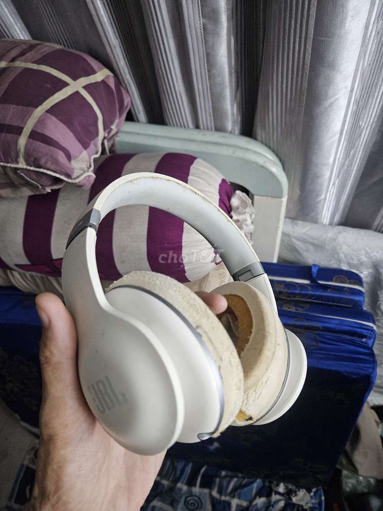 Tai nghe chụp tai JBL Everest Trắng. Mua bán Tivi, Âm thanh tại Thành phố Thủ Đức Tp Hồ Chí Minh được đăng bởi hoàng hình 1