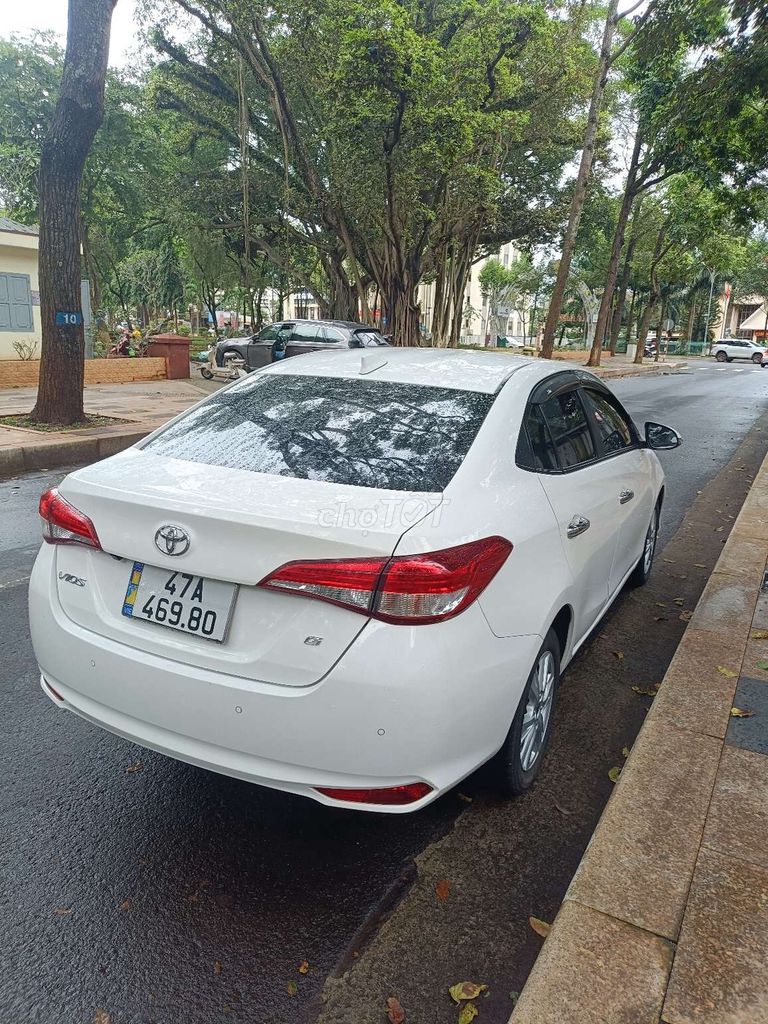 Toyota Vios Trắng Số tự động. Mua bán Ô tô tại Thành phố Buôn Ma Thuột Đắk Lắk được đăng bởi Nguyễn thắng hình 3