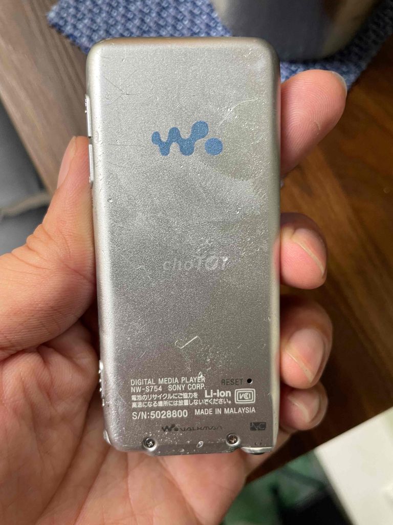 Máy nghe nhạc Sony Walkman 8GB