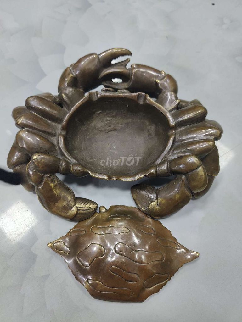 Gạt Tàn Thuốc Cua