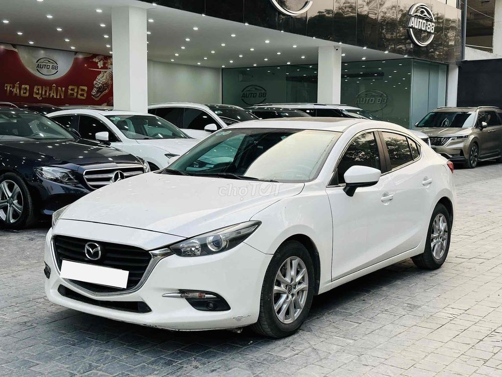 Mazda 3 2018 1.5 AT Sedan - 64000 km