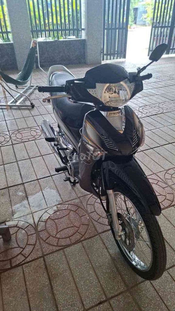 nhà dư xe nên bán bớt 1 trong 2 fu chờ neo hoặc ri. Mua bán Xe máy tại Thành phố Tây Ninh Tây Ninh được đăng bởi Tham Hoang hình 2