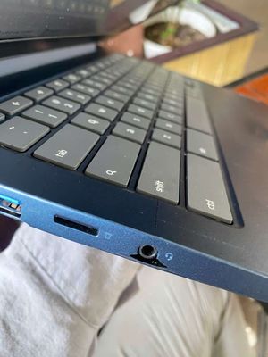 Lenovo Ideapad 3 CB 14IGL05 Đen
