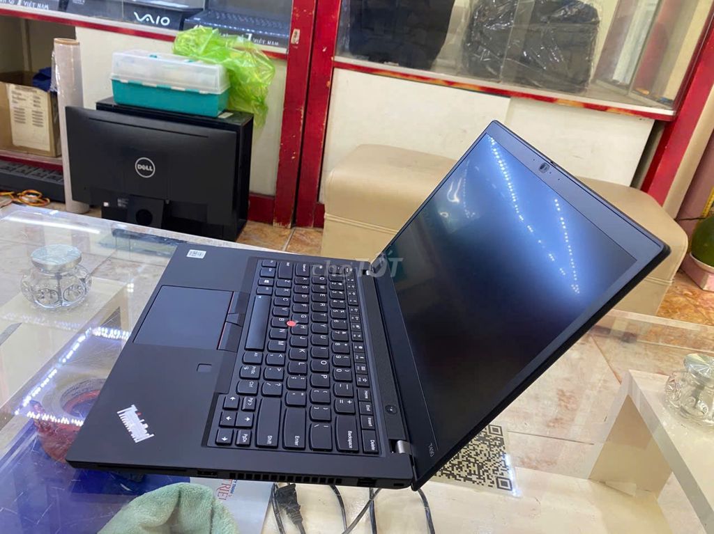 Lenovo ThinkPad T490 I7-8650U 16GB/256GB. Mua bán Laptop tại Quận 10 Tp Hồ Chí Minh được đăng bởi Tân Thuận Computer hình 1