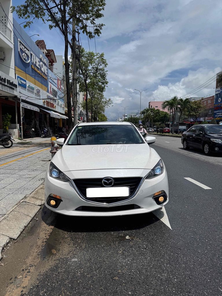 Mazda 3 2017 Белый Автомат
