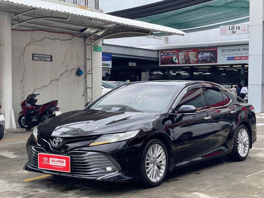 Camry 2.5Q 2020 - пробег 70 371 км - цена ещё снижена