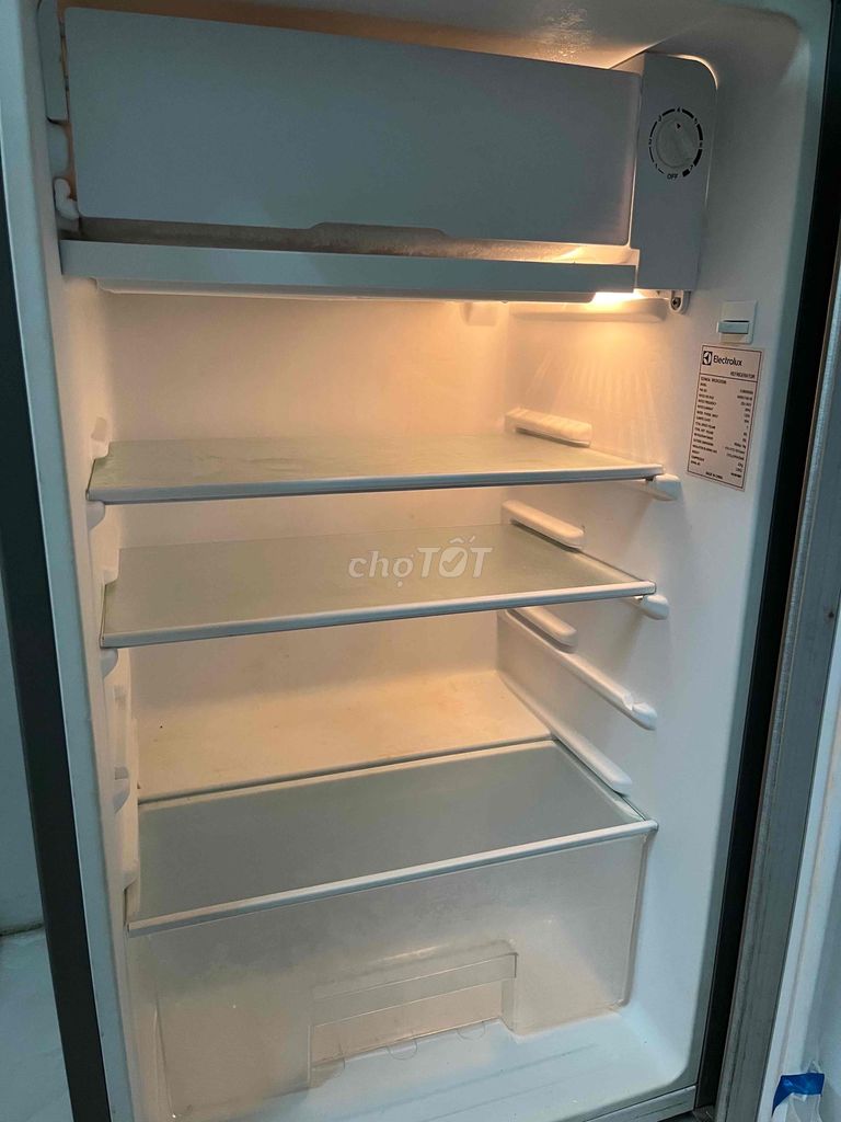 Electrolux 92 lít 1tr5 còn mới