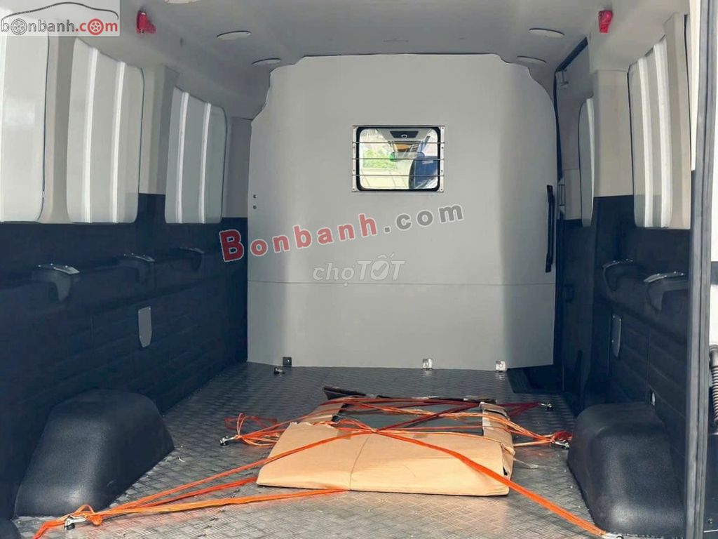 Ford Transit 2025 Van. Mua bán Ô tô tại Quận 7 Tp Hồ Chí Minh được đăng bởi Ms Phương hình 6