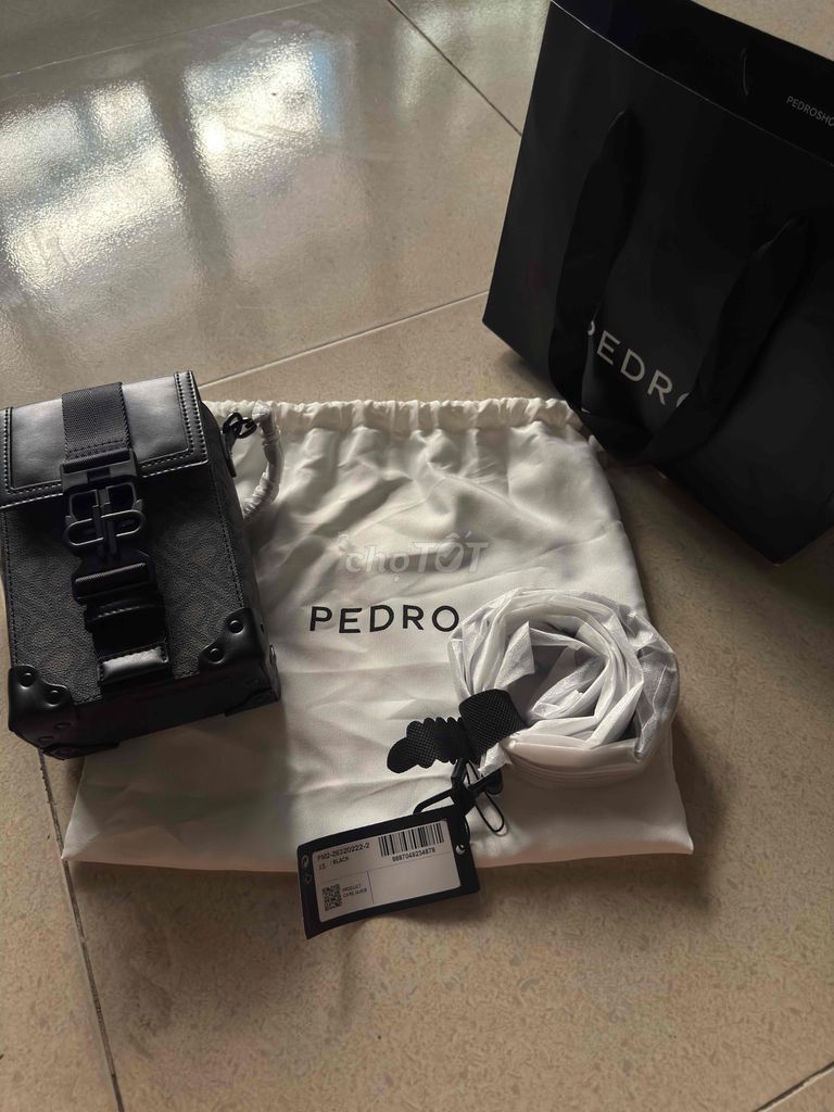 Túi đeo chéo Pedro Nam Đen. Mua bán Túi xách tại Thành phố Dĩ An Bình Dương được đăng bởi Sơn hình 1