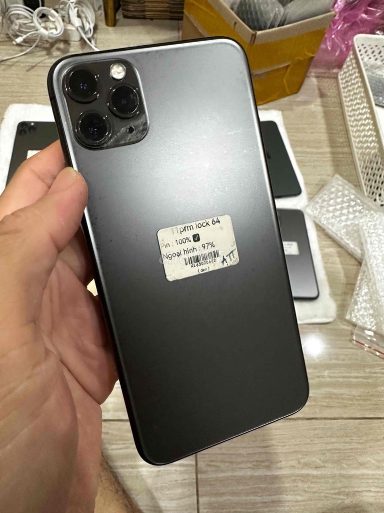 iPhone 11 Pro Max 64GB lock đen. Mua bán Điện thoại tại Quận Gò Vấp Tp Hồ Chí Minh được đăng bởi iphone cũ zin nguyên bản hình 1