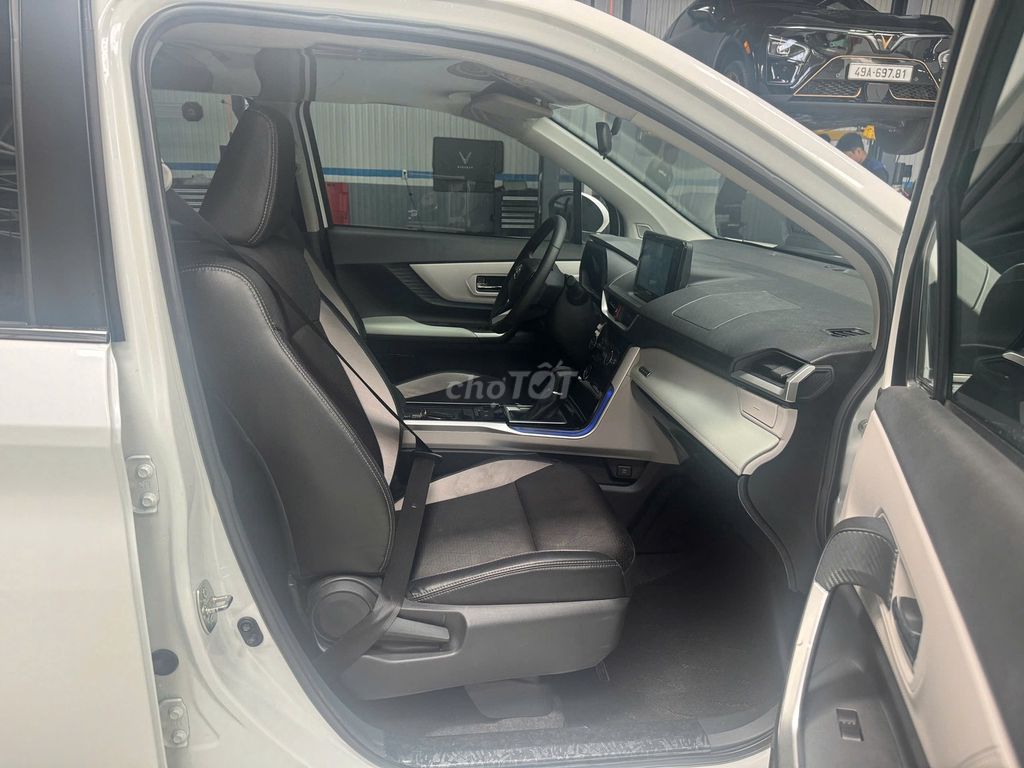 Toyota Veloz Cross 2024 - 48000 km. Mua bán Ô tô tại Thành phố Đà Lạt Lâm Đồng được đăng bởi Huy VF hình 12