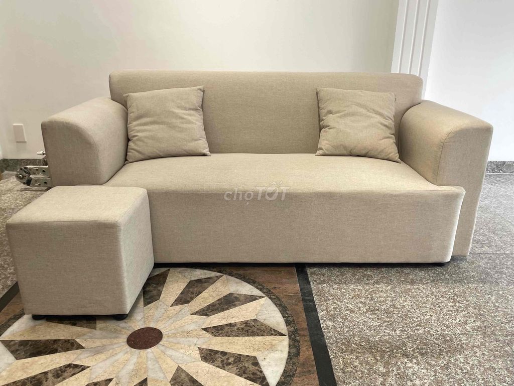 Ghế sofa Vải Kem 1.8m x 75cm kèm 1 đôn 2 gối. Mua bán Bàn ghế tại Quận Tân Phú Tp Hồ Chí Minh được đăng bởi Đinh Hải Nam hình 1