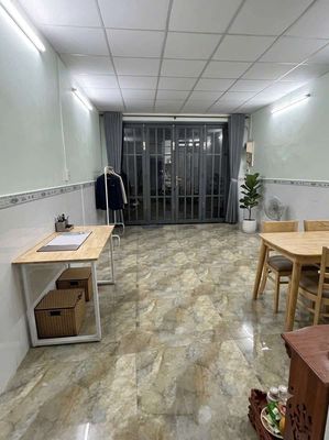 HXH thông tứ tung- Lê Đức Thọ- 77m²- Gần chợ Xóm Mới- nhà còn mới