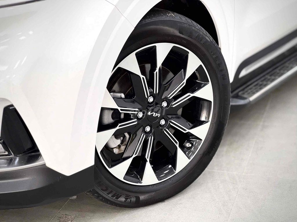 𝐊𝐈𝐀 𝐂𝐀𝐑𝐍𝐈𝐕𝐀𝐋 𝐏𝐑𝐄𝐌𝐈𝐔𝐌 𝟕𝐒 𝐌𝐎𝐃𝐄𝐋 𝟐𝟎𝟐𝟑. Mua bán Ô tô tại Thành phố Thủ Đức Tp Hồ Chí Minh được đăng bởi Tấn Khang Chuyên Xe Lướt hình 3