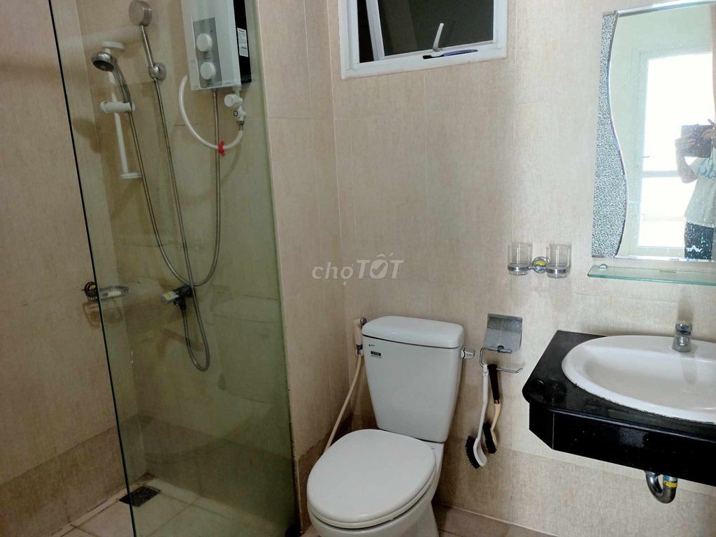 CHO THUÊ CĂN  HỘ 85m2 Full NT 12tr,  phí 1 tháng, 20/8 ở được HĐ 1 năm