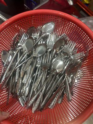 THANH LÝ MUỖNG NĨA INOX GIÁ RẺ. Mua bán Dụng cụ nhà bếp tại Quận Gò Vấp Tp Hồ Chí Minh được đăng bởi yen