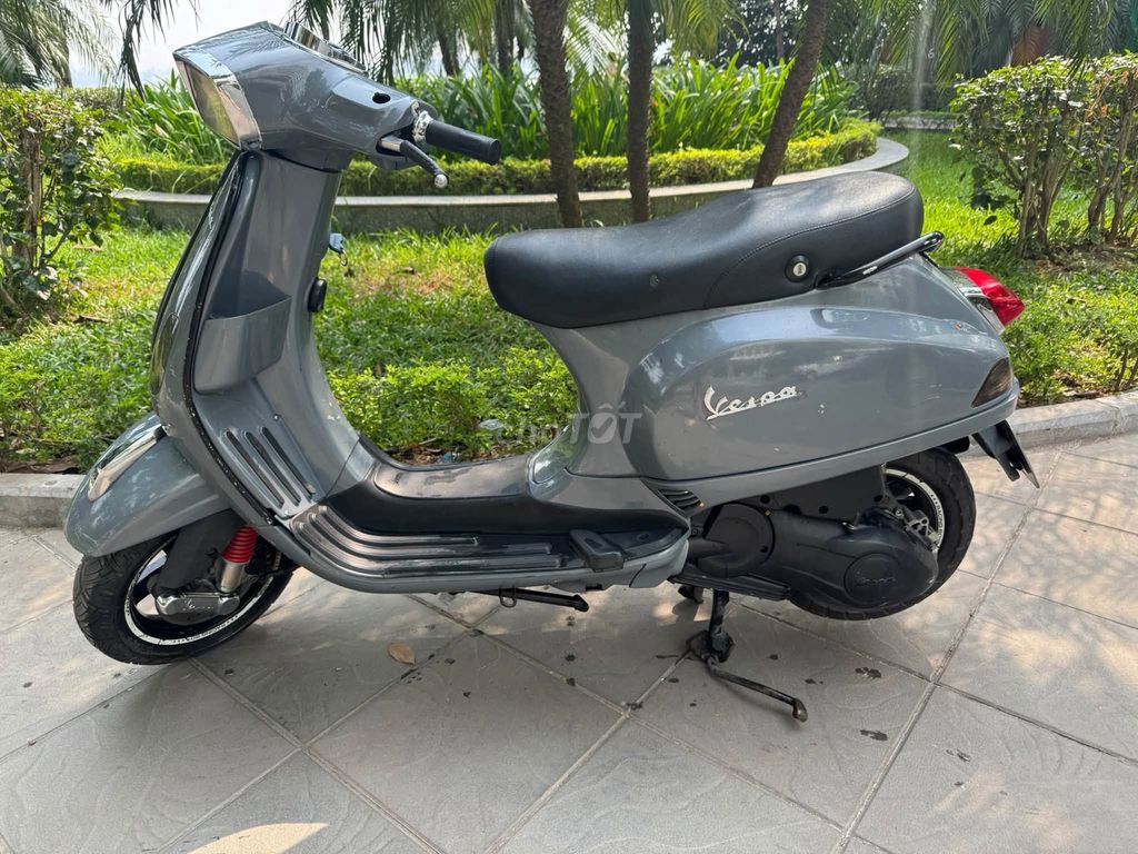 Vespa LX 3V i.e.