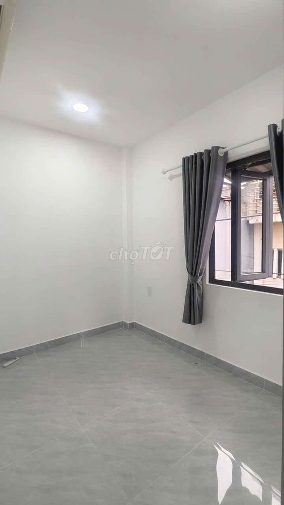 Bán nhà đẹp HTP Q7 cách MT 50m – 3PN – giá 3,49 tỷ TL