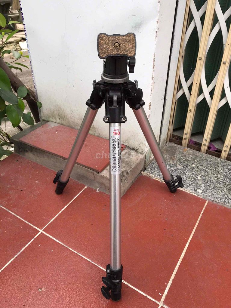 Chân máy ảnh Manfrotto & ballhead Velbon Japan