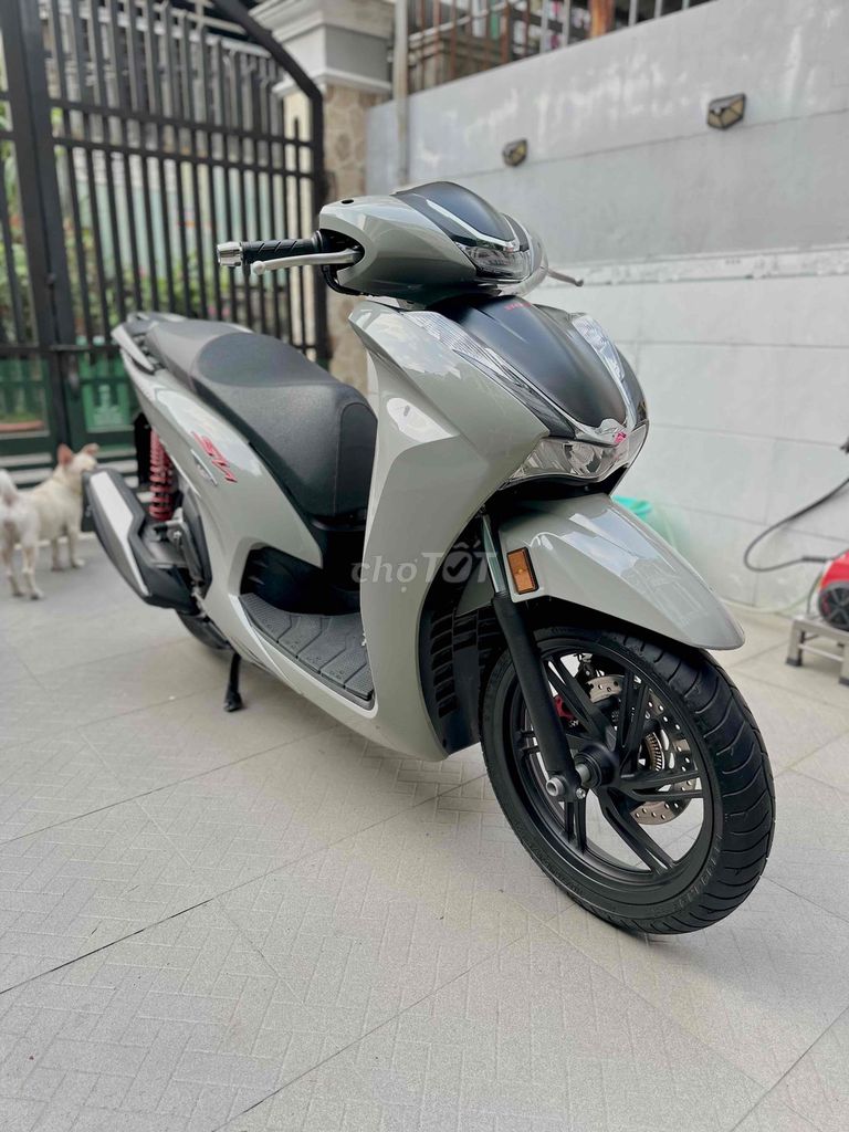 Cần bán SH350 2023 Đăng ký 2025 một chủ sử dụng. Mua bán Xe máy tại Quận 7 Tp Hồ Chí Minh được đăng bởi Quốc Cường  hình 3