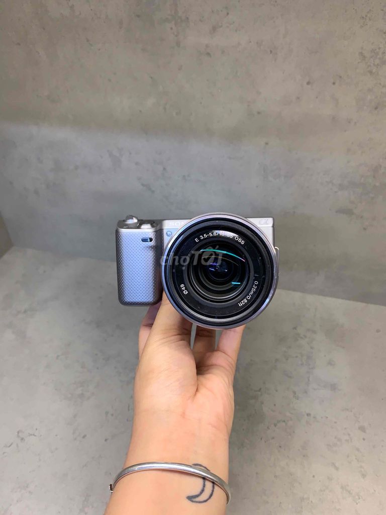 Máy ảnh Sony NEX-5N kèm kit đẹp likenew. Mua bán Máy ảnh, Máy quay tại Huyện Thanh Trì Hà Nội được đăng bởi Đoàn Nhi hình 1
