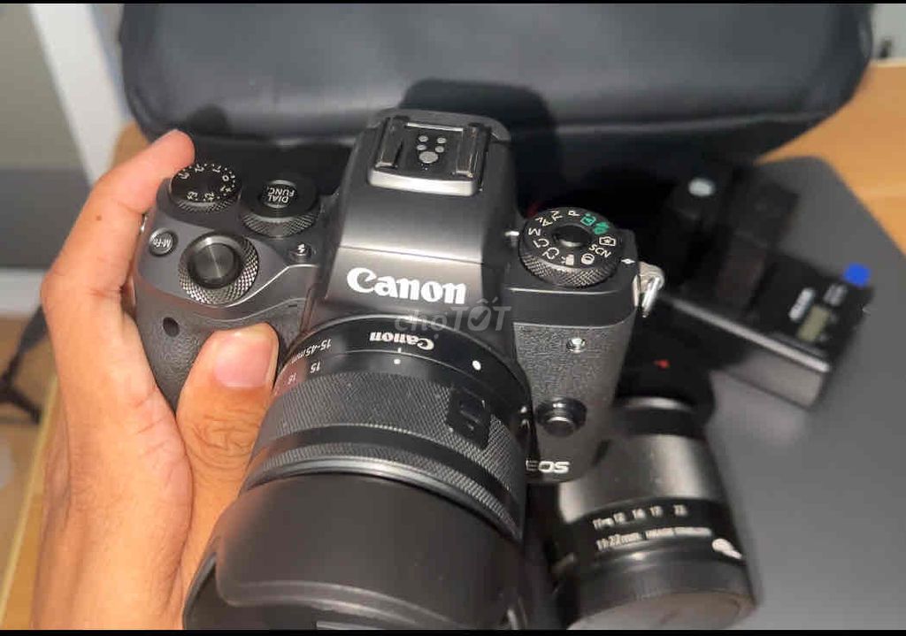Máy ảnh Canon M5 Đen và 2 lens ( kit + 11 22mm). Mua bán Máy ảnh, Máy quay tại Quận Ngũ Hành Sơn Đà Nẵng được đăng bởi bé tý hình 1