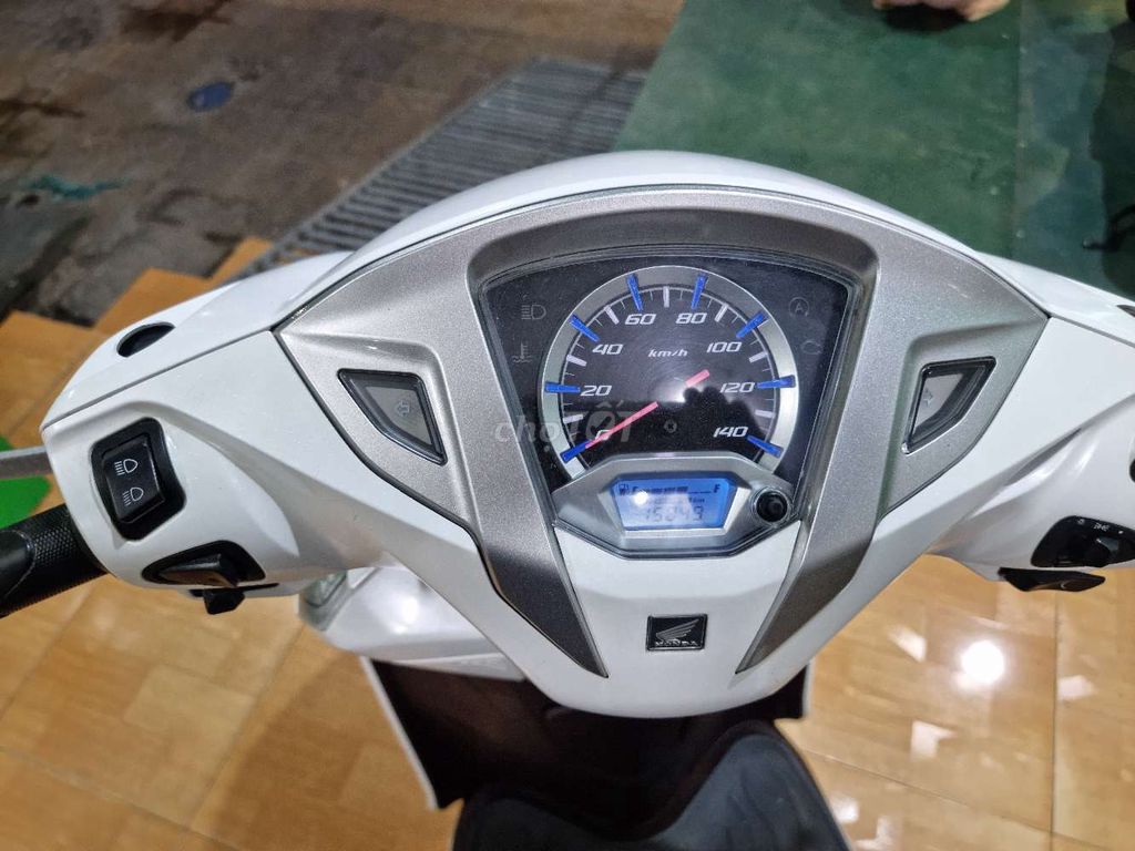 Xe zin.máy zin đúng chủ bán góp. Mua bán Xe máy tại Quận Ninh Kiều Cần Thơ được đăng bởi CHXM Trung Trưc  hình 12