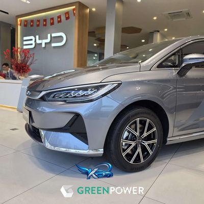 BYD M6 2026 Xám