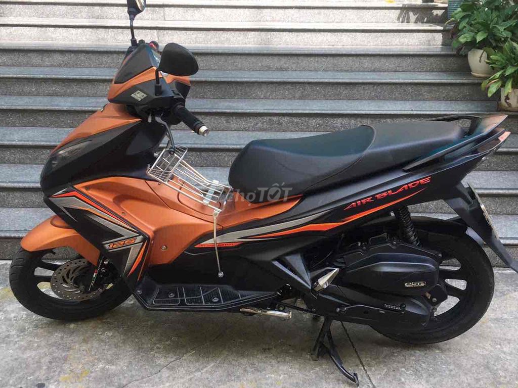 Air blade cam đen, chính chủ công chứng bstp. Mua bán Xe máy tại Quận 6 Tp Hồ Chí Minh được đăng bởi Anh phong 068 hình 8