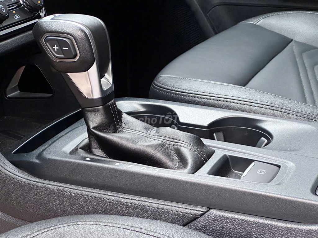 FORD EVEREST TITANIUM- 2000 km. Mua bán Ô tô tại Thành phố Thủ Đức Tp Hồ Chí Minh được đăng bởi Ms Hiệp  hình 8